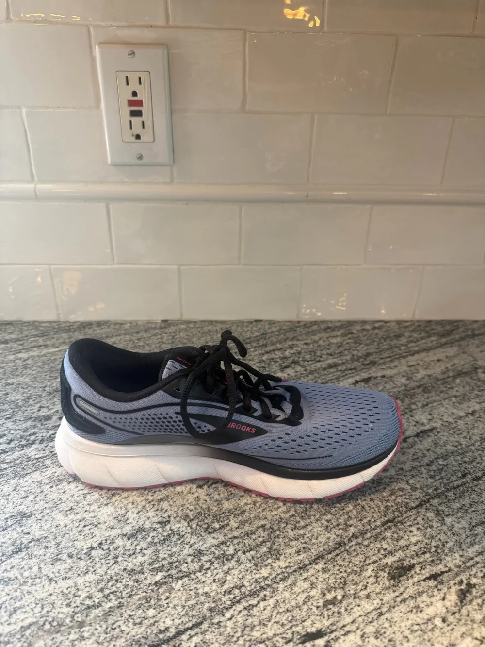 Women’s Brooks Trace 2 Size 8